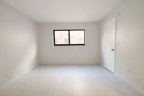 305 SE 9th Avenue Pompano Beach FL 33060