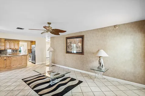 3068 Nw 25th Way Boca Raton FL 33434