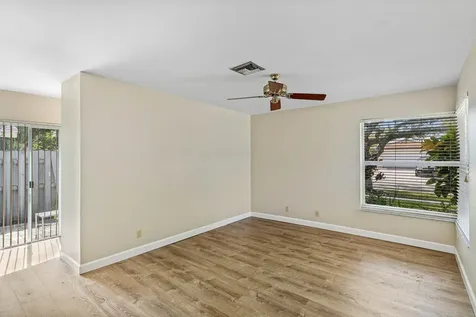 3068 Nw 25th Way Boca Raton FL 33434