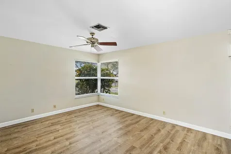 3068 Nw 25th Way Boca Raton FL 33434