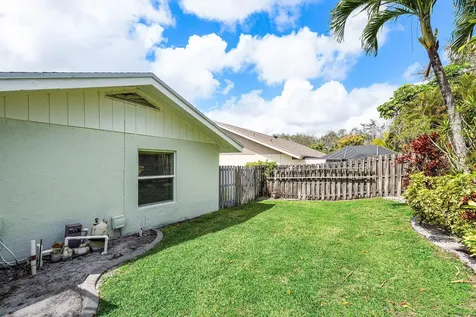 3068 Nw 25th Way Boca Raton FL 33434