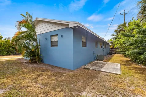 349 Wickline Boulevard Lantana FL 33462