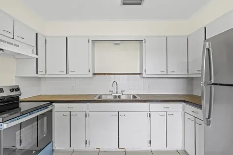 349 Wickline Boulevard Lantana FL 33462