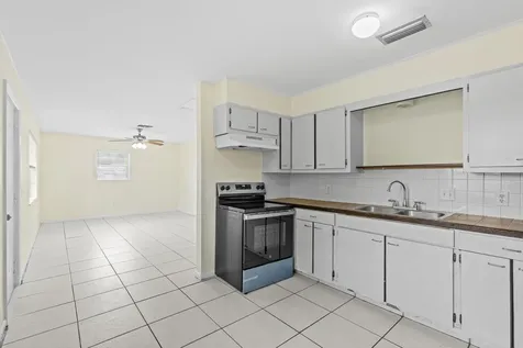 349 Wickline Boulevard Lantana FL 33462