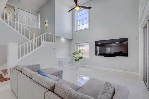 17 Selby Lane Palm Beach Gardens FL 33418