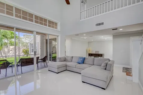 17 Selby Lane Palm Beach Gardens FL 33418