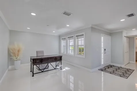 17 Selby Lane Palm Beach Gardens FL 33418