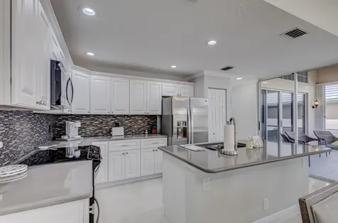 17 Selby Lane Palm Beach Gardens FL 33418