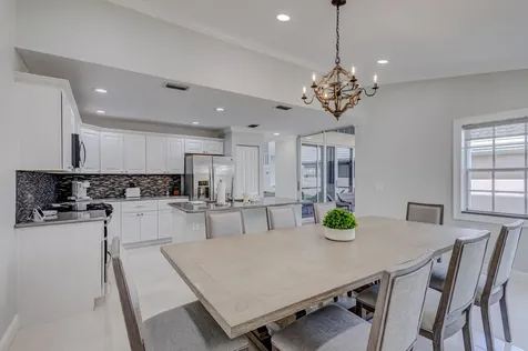 17 Selby Lane Palm Beach Gardens FL 33418
