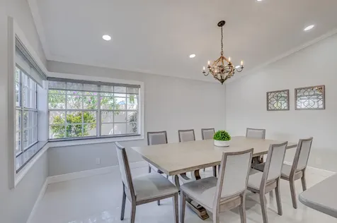 17 Selby Lane Palm Beach Gardens FL 33418