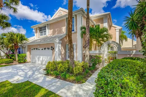 17 Selby Lane Palm Beach Gardens FL 33418