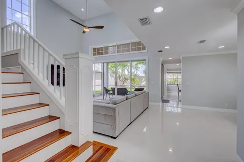 17 Selby Lane Palm Beach Gardens FL 33418