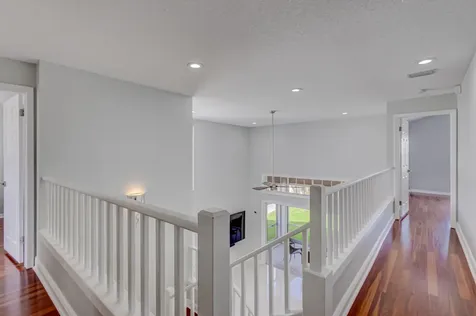 17 Selby Lane Palm Beach Gardens FL 33418