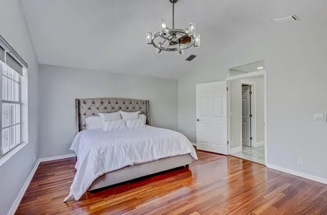 17 Selby Lane Palm Beach Gardens FL 33418