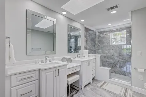 17 Selby Lane Palm Beach Gardens FL 33418