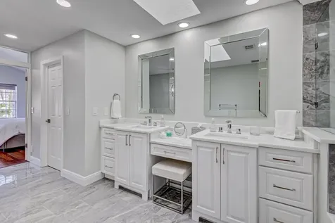 17 Selby Lane Palm Beach Gardens FL 33418