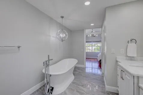 17 Selby Lane Palm Beach Gardens FL 33418