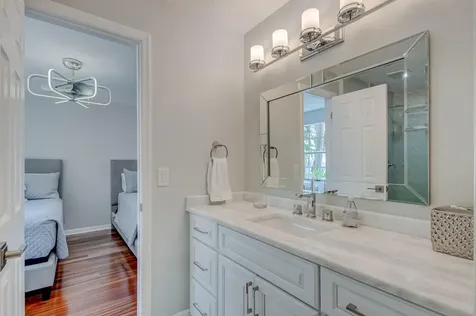 17 Selby Lane Palm Beach Gardens FL 33418