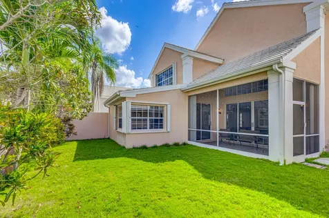 17 Selby Lane Palm Beach Gardens FL 33418