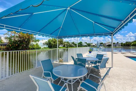 17 Selby Lane Palm Beach Gardens FL 33418