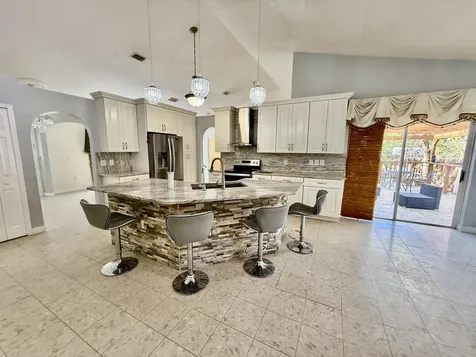 125 SW Donna Terrace Port Saint Lucie FL 34984