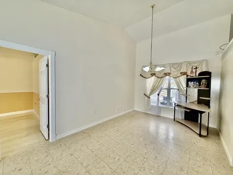 125 SW Donna Terrace Port Saint Lucie FL 34984