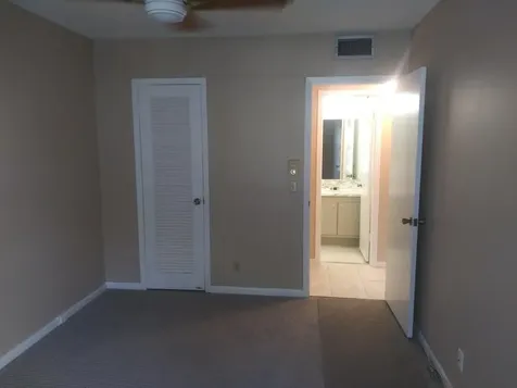 251 Fanshaw F Boca Raton FL 33434