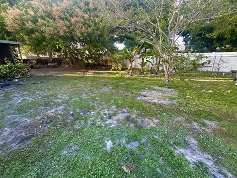 7801 Sw 8th Street North Lauderdale FL 33068