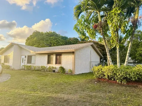 7801 Sw 8th Street North Lauderdale FL 33068