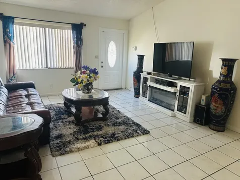 7801 Sw 8th Street North Lauderdale FL 33068