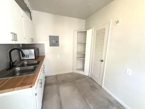 304 S Ocean Breeze Lake Worth Beach FL 33460