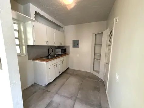 304 S Ocean Breeze Lake Worth Beach FL 33460