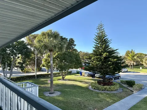 39 Waltham B West Palm Beach FL 33417