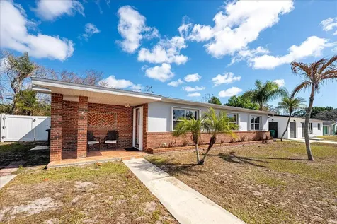131 Se Lucero Drive Port Saint Lucie FL 34983