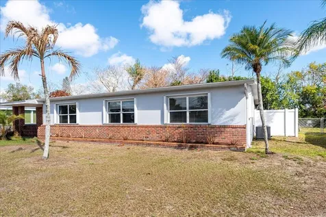131 Se Lucero Drive Port Saint Lucie FL 34983