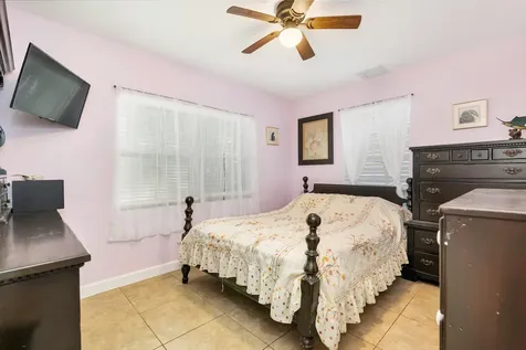2 Kenmore Lane Boynton Beach FL 33435
