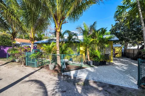 2 Kenmore Lane Boynton Beach FL 33435