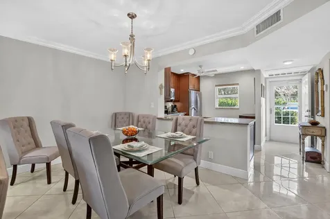 250 Ne 20th Street Boca Raton FL 33431