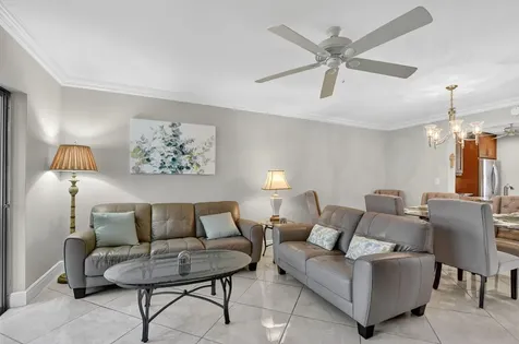 250 Ne 20th Street Boca Raton FL 33431