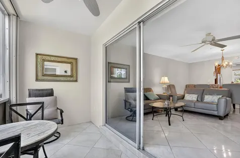 250 Ne 20th Street Boca Raton FL 33431