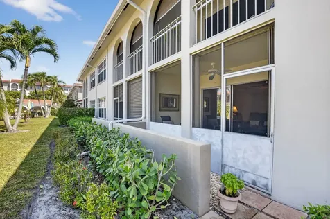 250 Ne 20th Street Boca Raton FL 33431