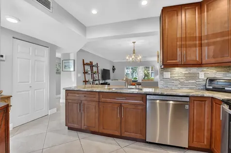 250 Ne 20th Street Boca Raton FL 33431