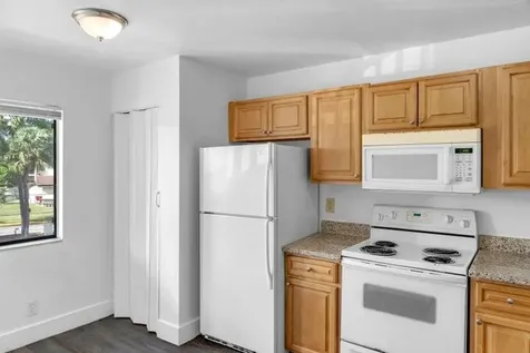 7951 Southgate Boulevard North Lauderdale FL 33068