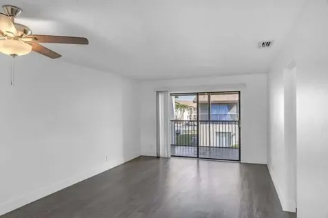 7951 Southgate Boulevard North Lauderdale FL 33068