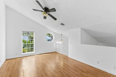 5048 Heatherhill Lane Boca Raton FL 33486