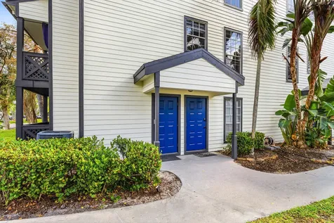 5048 Heatherhill Lane Boca Raton FL 33486