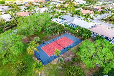 5048 Heatherhill Lane Boca Raton FL 33486