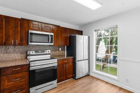 5048 Heatherhill Lane Boca Raton FL 33486