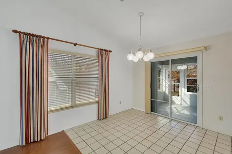 135 10th Avenue Vero Beach FL 32962