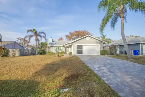 135 10th Avenue Vero Beach FL 32962